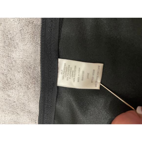 Women’s pleated corset top with zip up side and built in framing bra - Picture 8 of 8